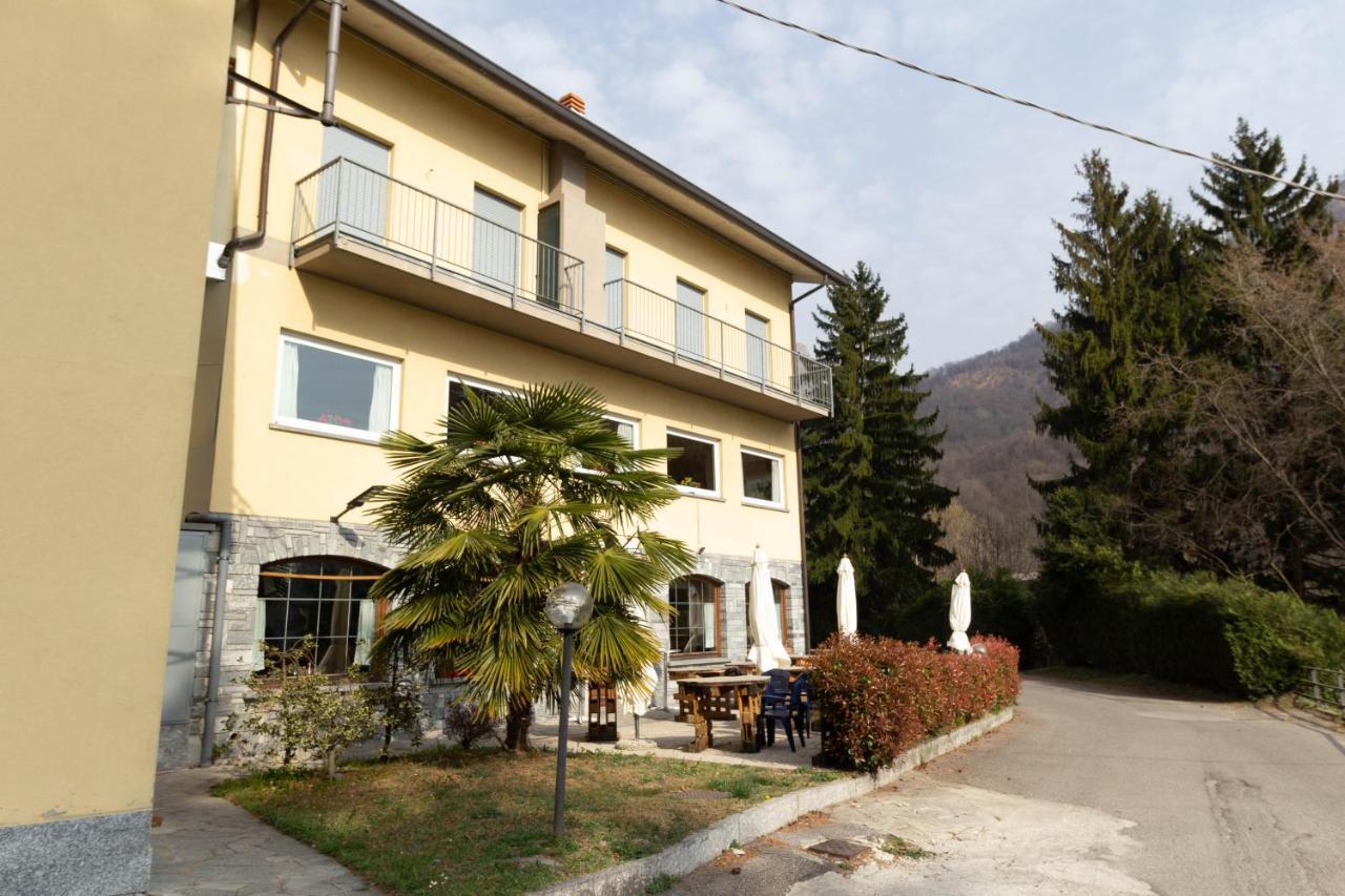 La Pineta - Le Casette Di Osvaldo Lecco Exterior foto